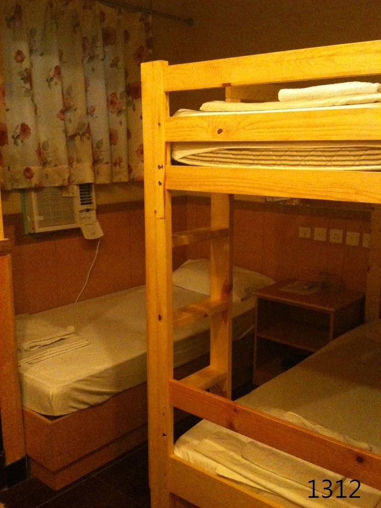 Traveller Friendship Hostel Хонконг Екстериор снимка
