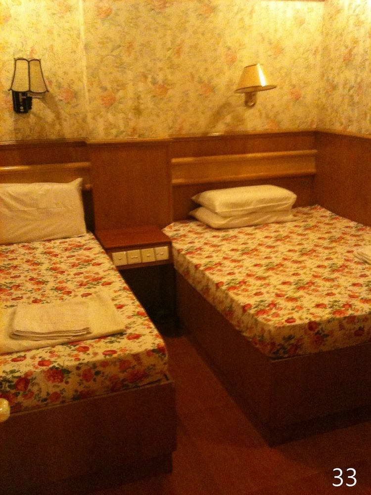 Traveller Friendship Hostel Хонконг Екстериор снимка